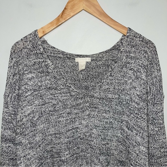 H&M Knit Sweater Women's Size Small Grey White Marled Conscious  Cotton V-Neck - Picture 3 of 8